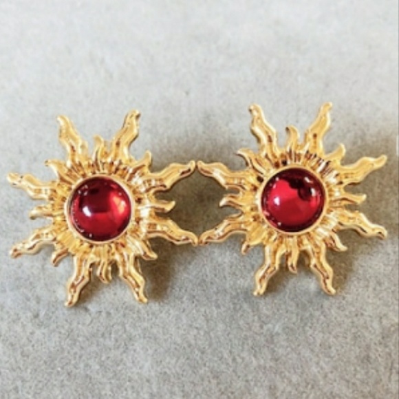 LAST PAIR! Ruby & Gold Starburst Earrings - Picture 5 of 5
